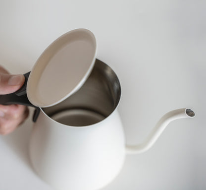 KINTO POUR OVER KETTLE 900ml WH
